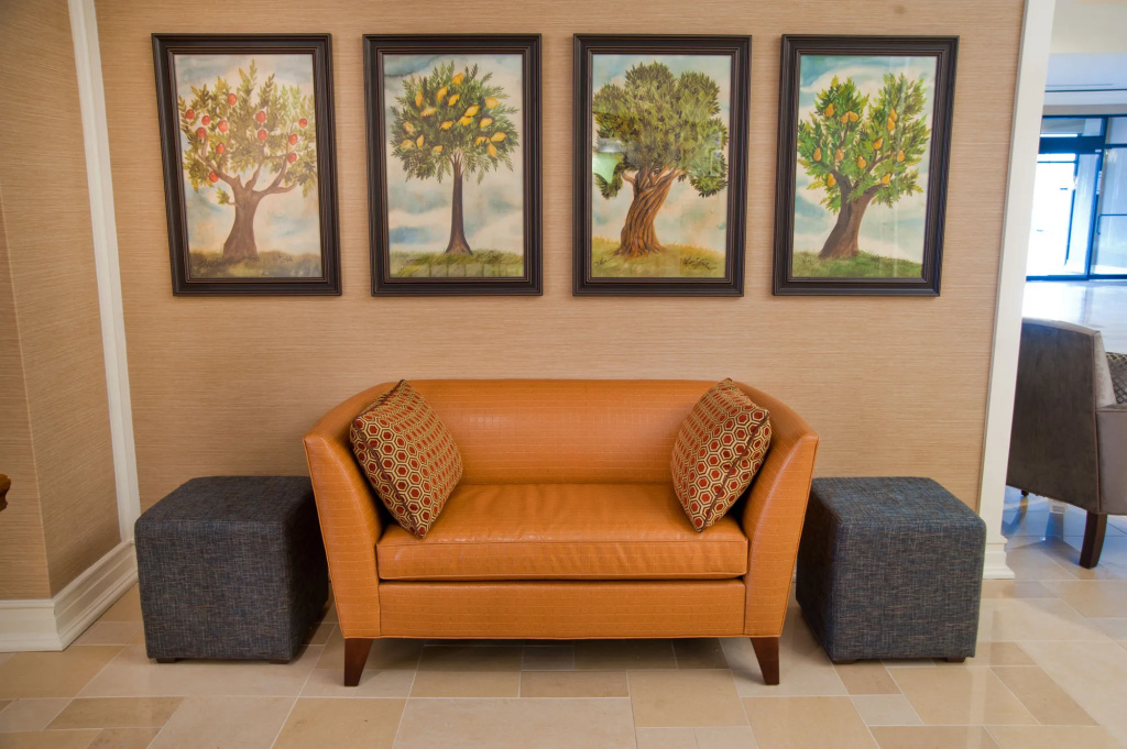 Lobby & Reception