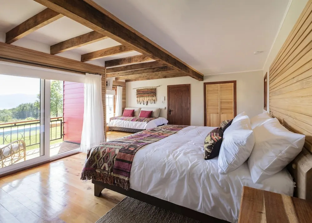Standard Double room with balcony (full double bed)