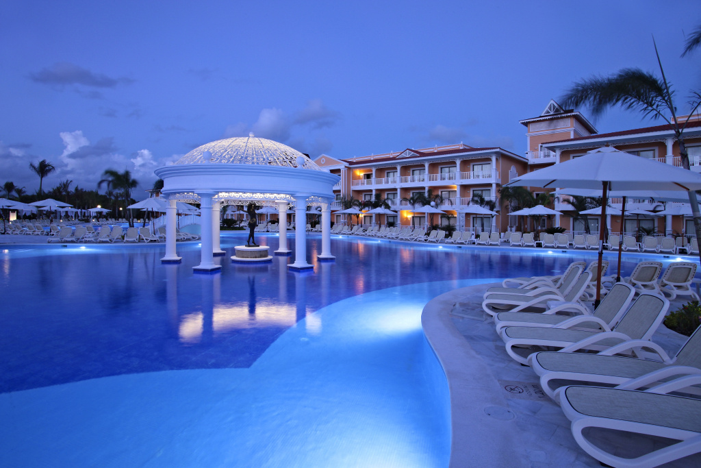 Beach & Waterfront