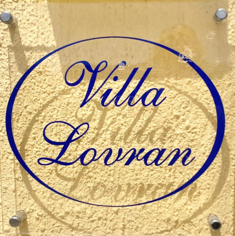 VILLA LOVRAN - heated pool - 5 min walk to the beach - incredible sea view - фото 12