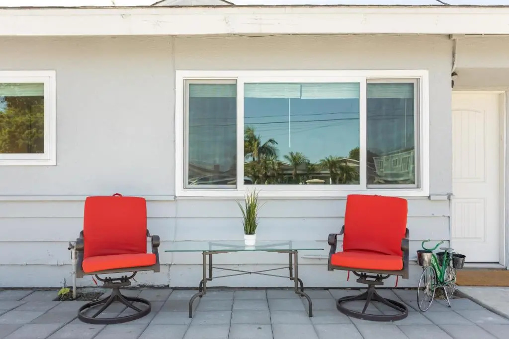 Luxury King Bed Projector Room near Beach & Disneyland