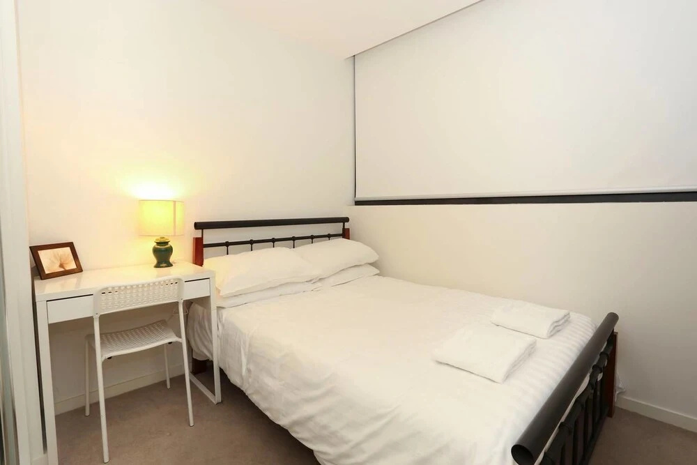 2 Bedrooms 2 Bathrooms Opposite Melbourne Central