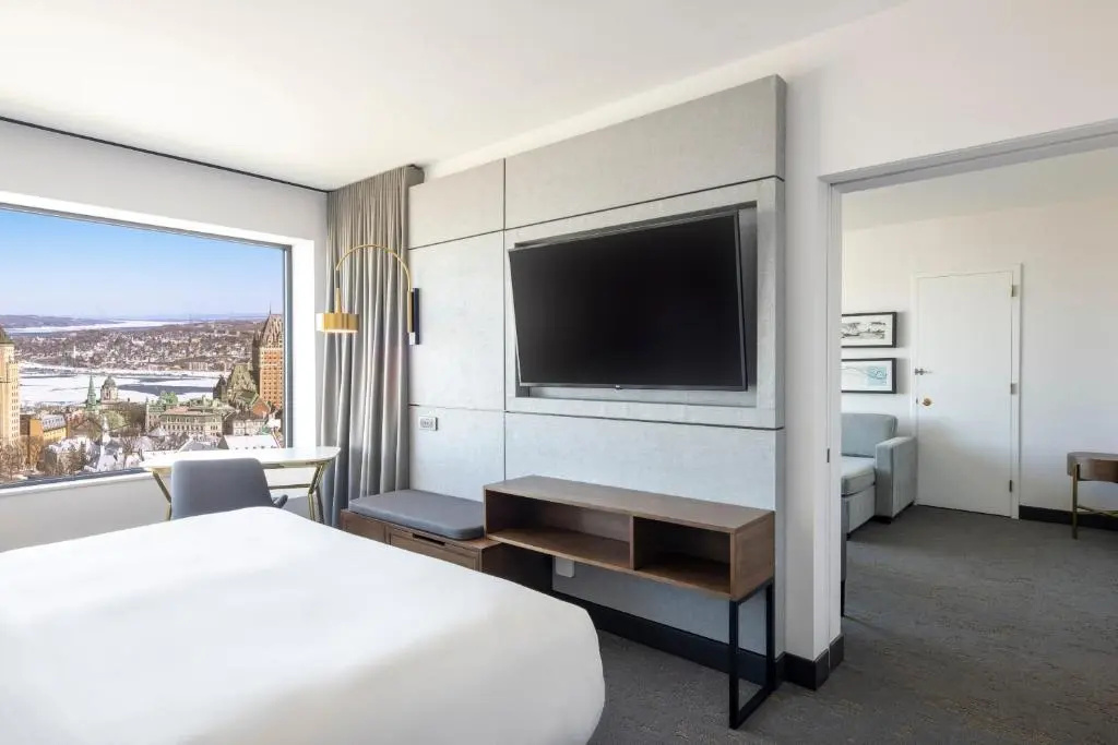 Double Junior Suite with river view (full double bed)