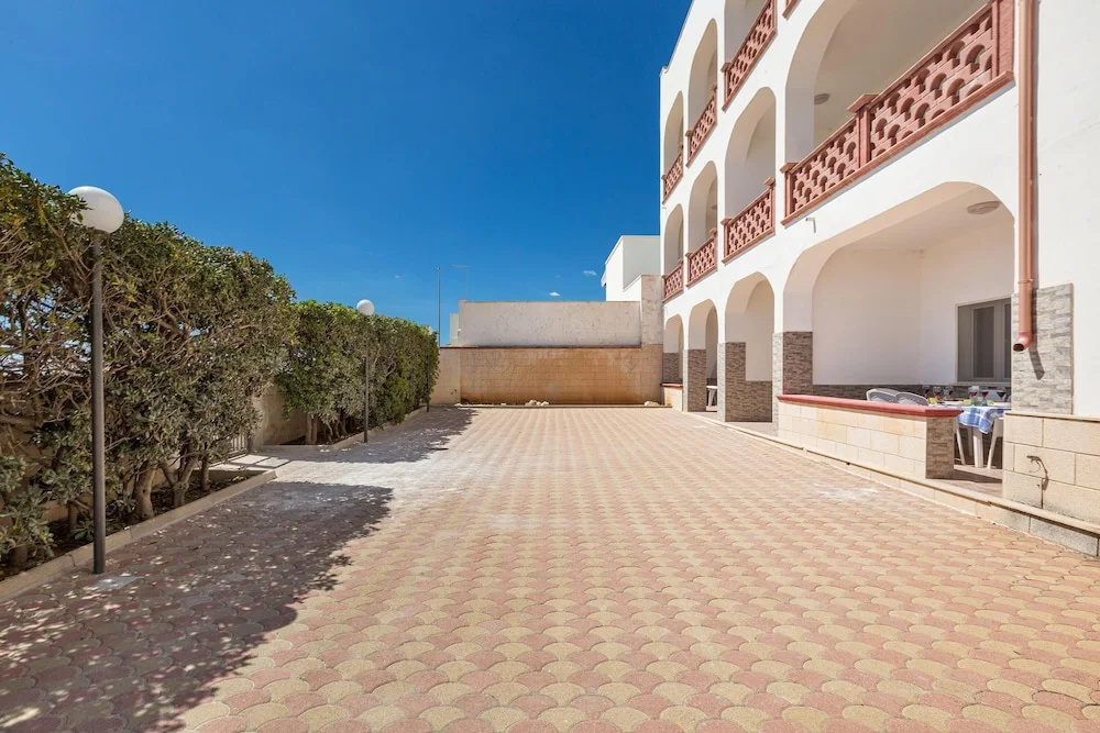 2850 Residence Bellavista - App 4 PP by Barbarhouse