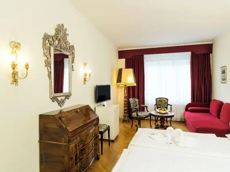 Superior Double room (twin beds)