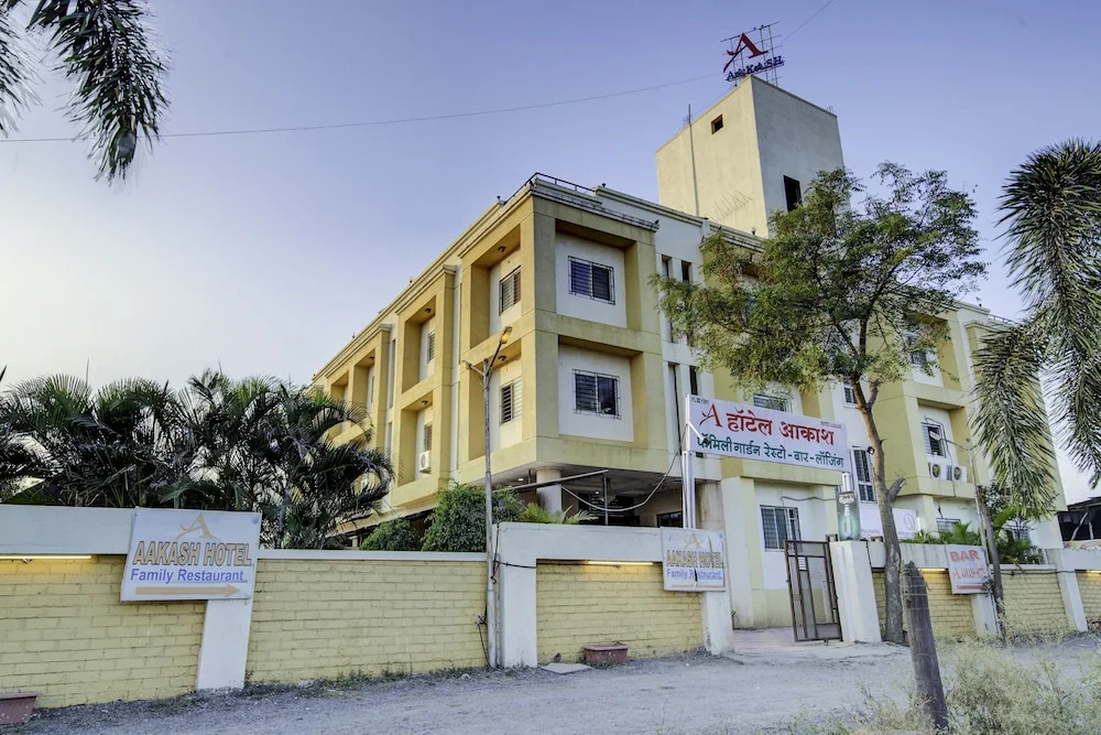 OYO 24125 Hotel Aakash