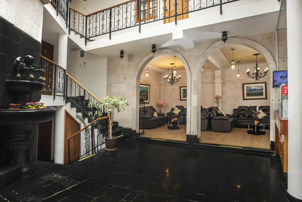 Hotel photo 2
