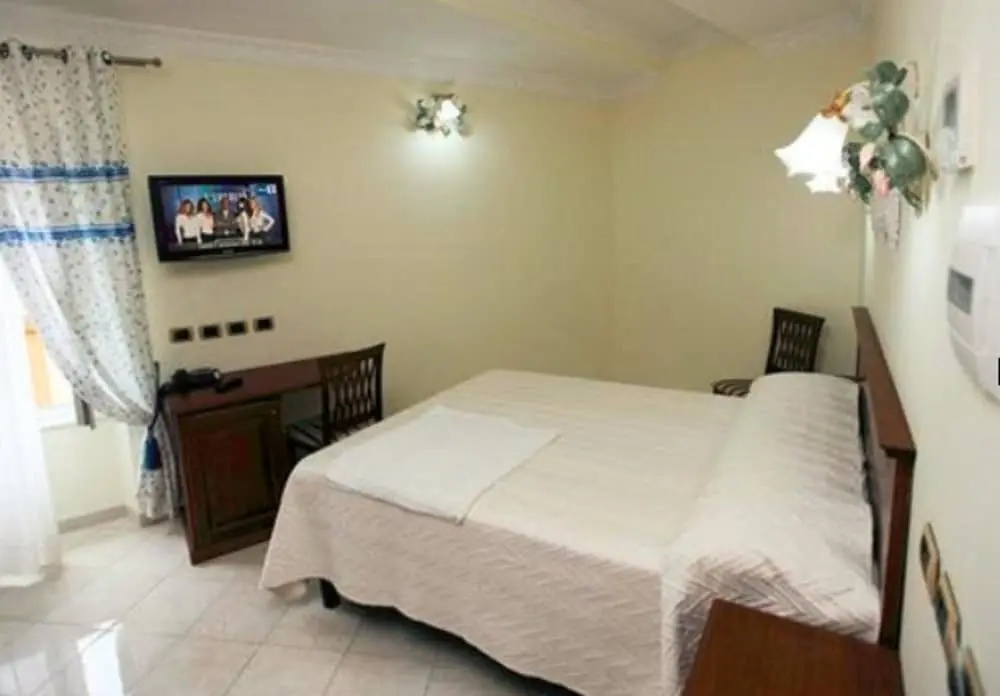 Economy room