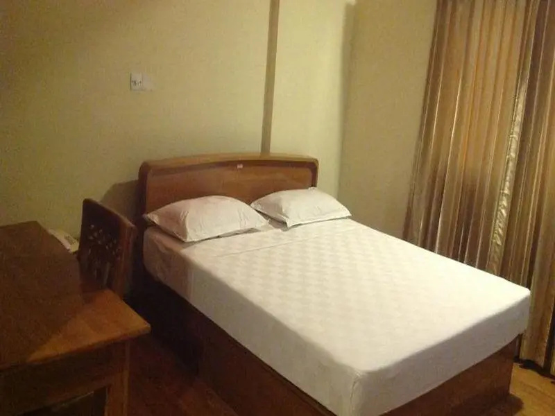 Deluxe Double room (full double bed)