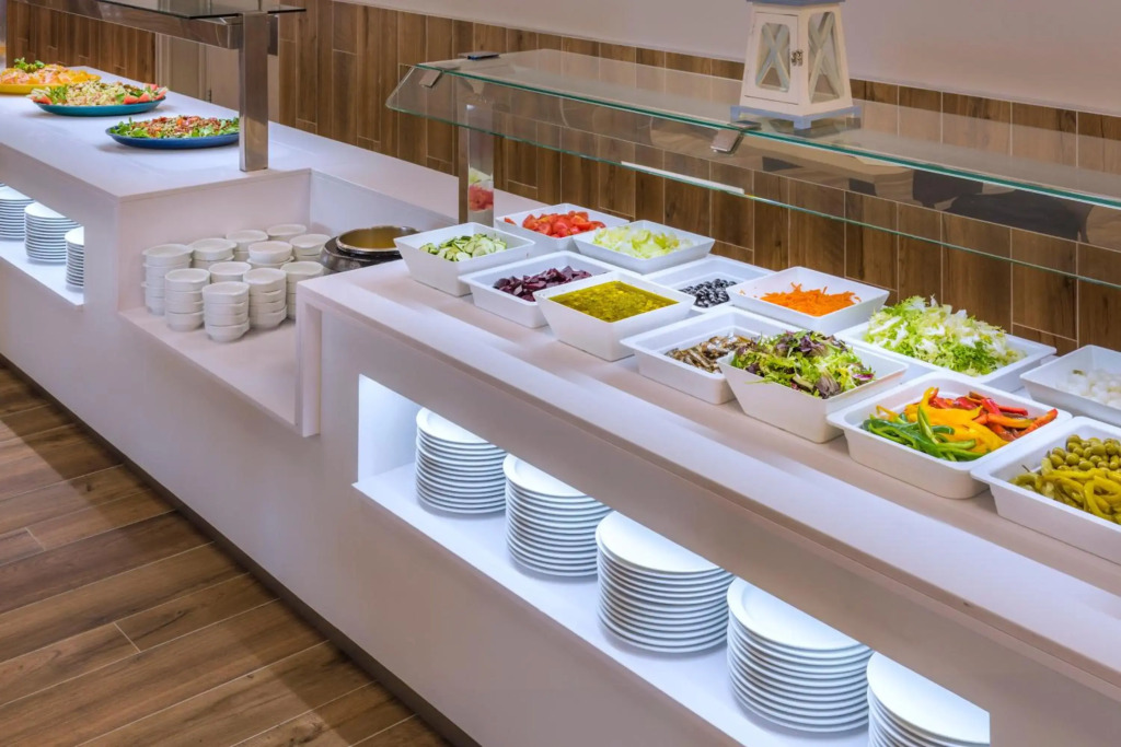 Hotel Oasis Park Splash photo 11