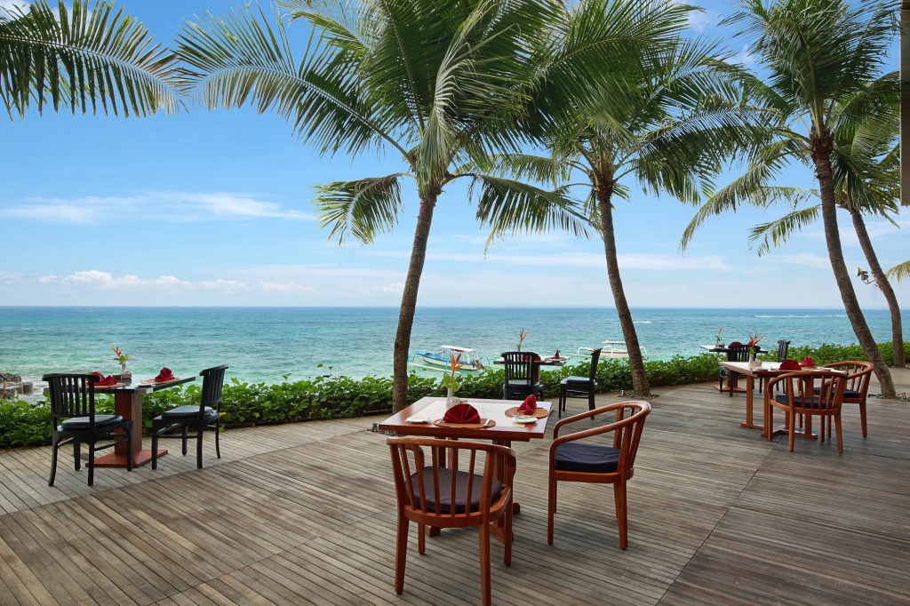 Beach & Waterfront