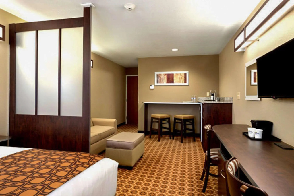 Double Suite (full double bed)