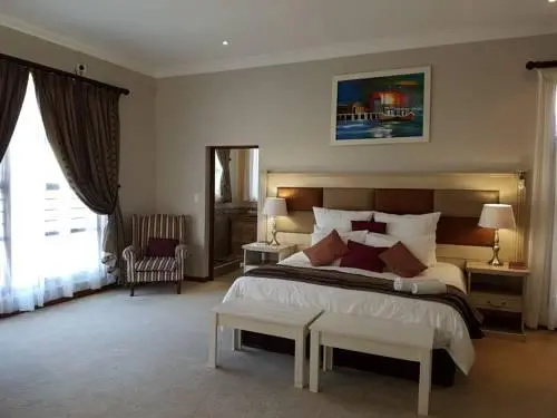 Summerset Place Country House