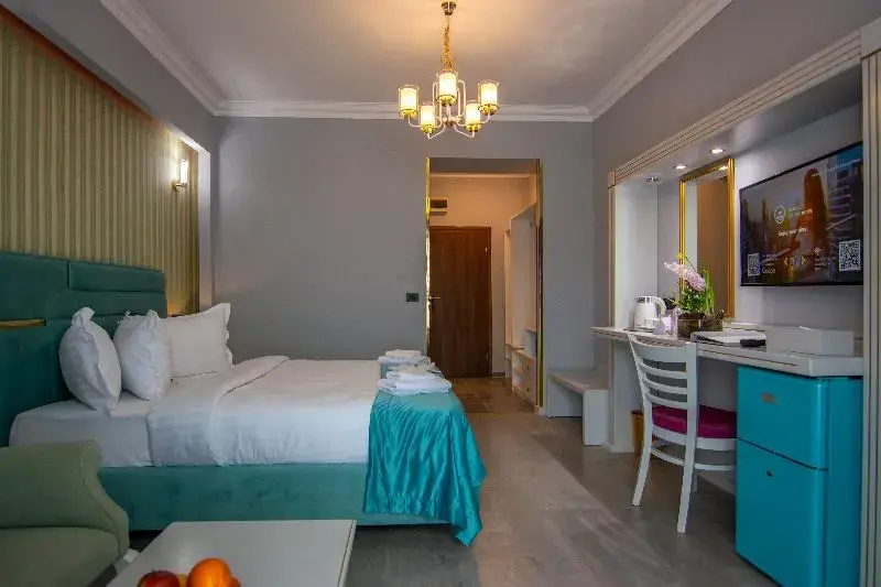Premium Double room with balcony (full double bed)
