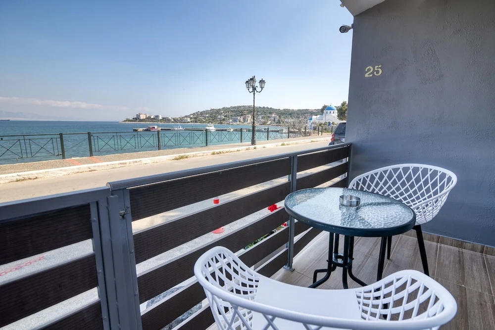 Beach & Waterfront