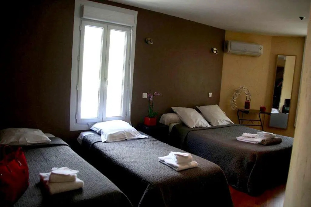 Hotel photo 1
