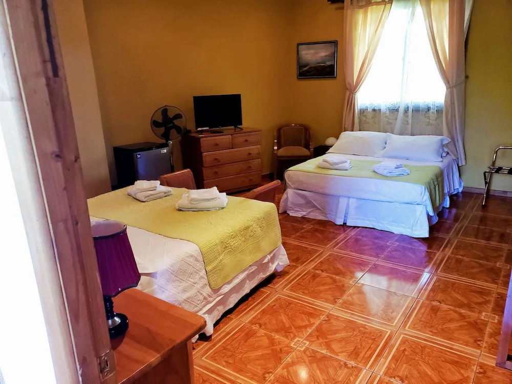 Hotel Tekarera