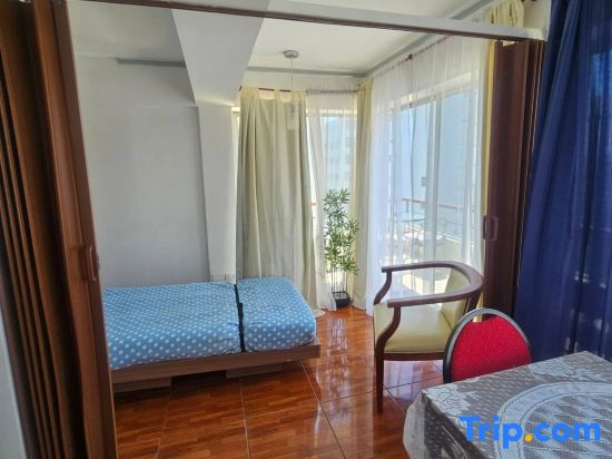 Exclusive Ocean-View Apartment with Terrace & Parking – Long Stays March–Decembe