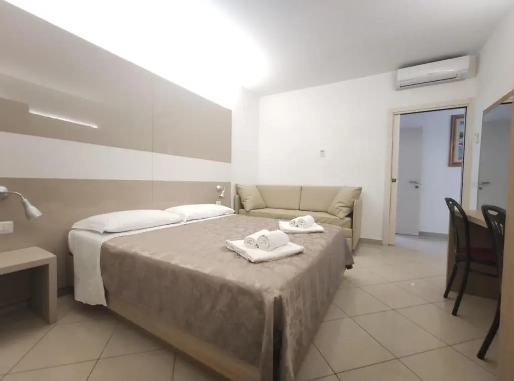 Apartment with balcony