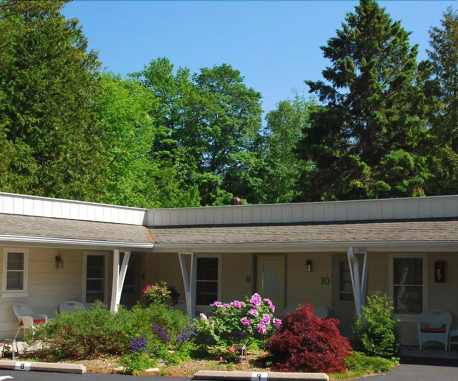 Peninsula Park-View Resort