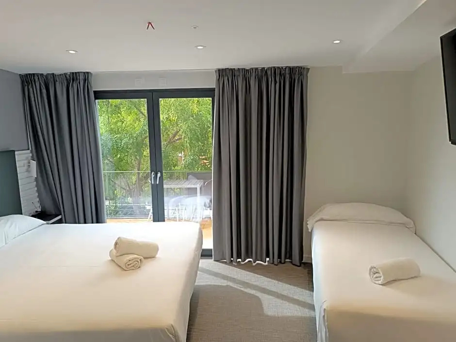 Superior Triple room