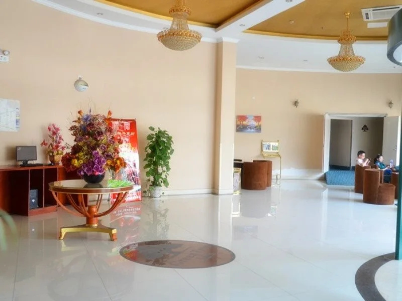 Lobby & Reception