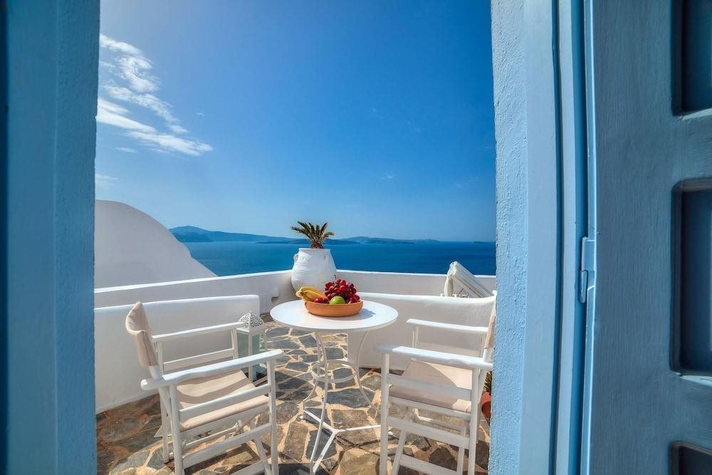 Balcony & Terrace