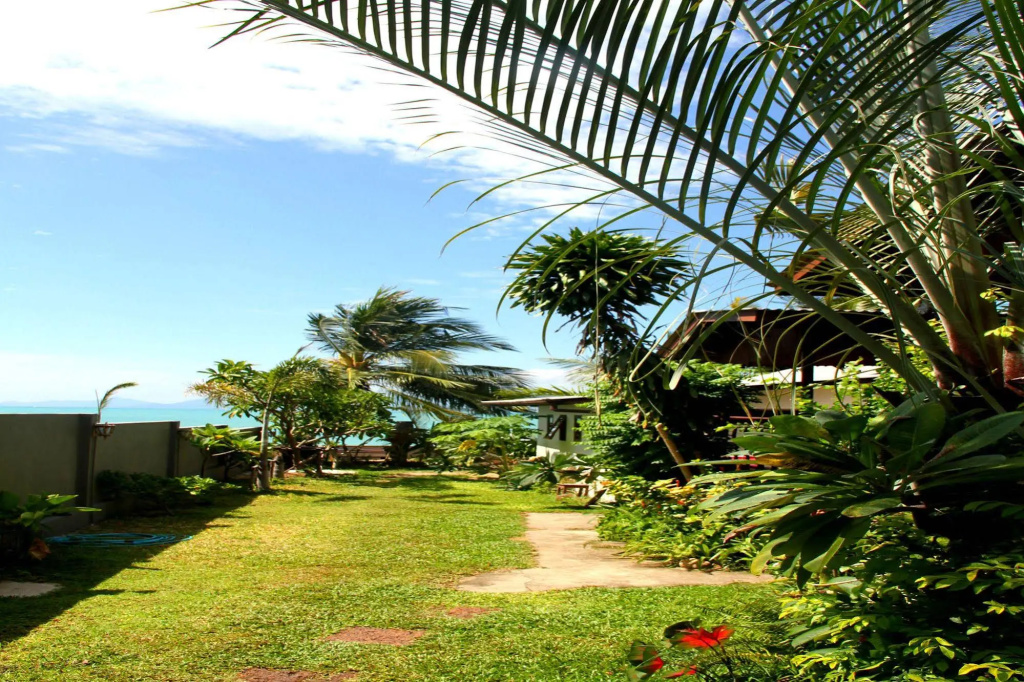 The Boardroom Beach Bungalows