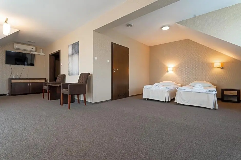 Hotel Cztery Pory Roku - Chambres