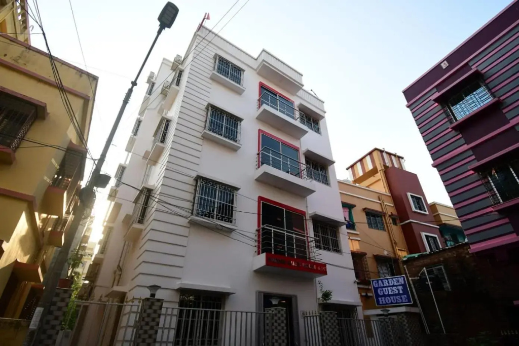 Garden Guest House And Paying Guest