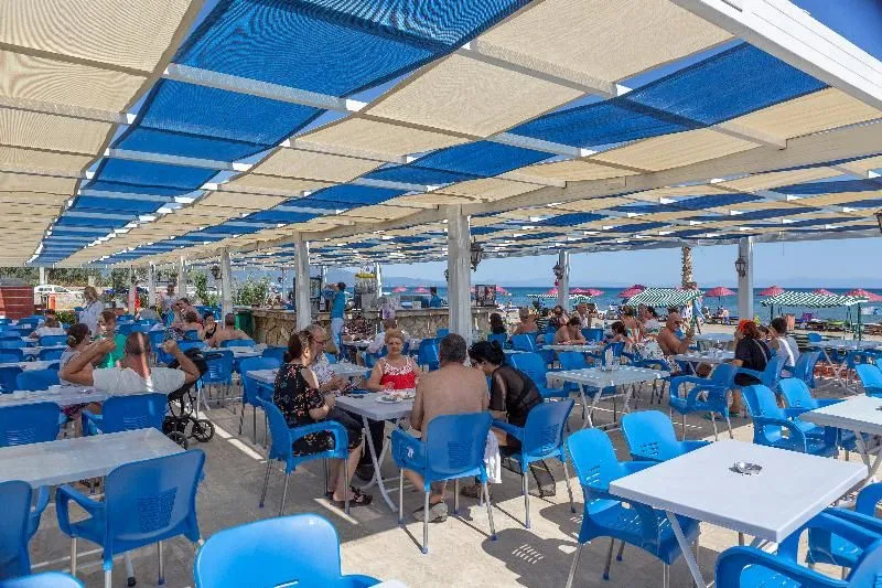 Santa Family Club Hotel - Général