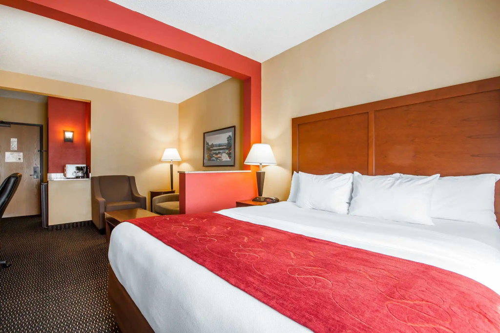 1 Bedroom Double Suite (full double bed)