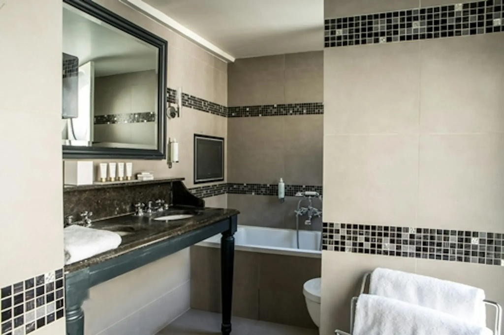 Hotel photo 28