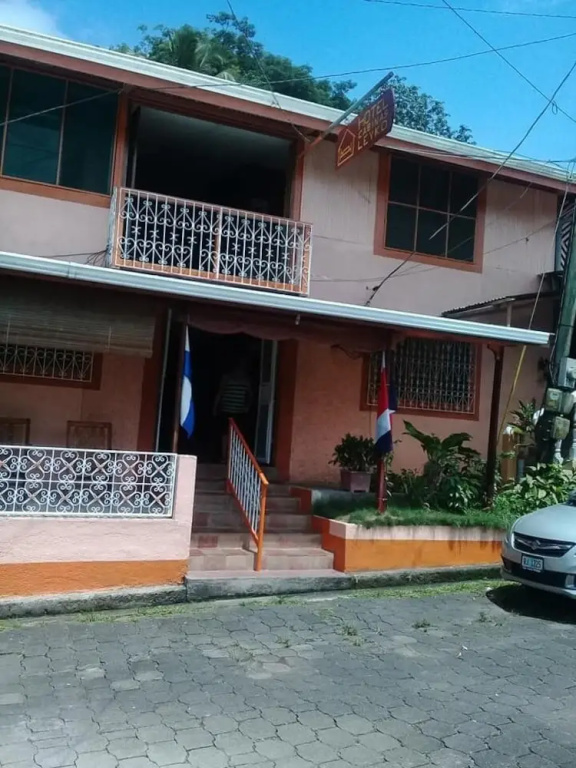 Hotel Cabinas Leyko