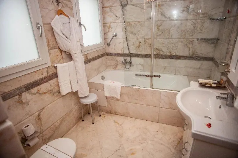 Tunis Grand Hotel - Chambres
