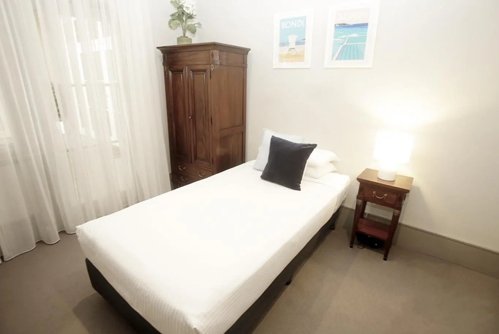Standard Single room