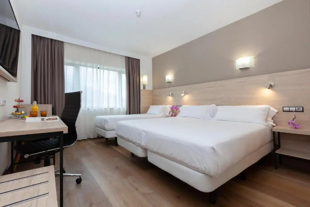 Hotel Puerta de Bilbao - Chambres