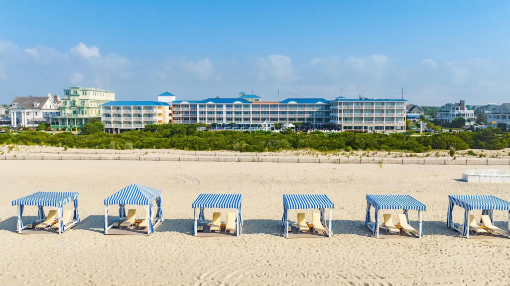 La Mer Beachfront Resort - фото 22