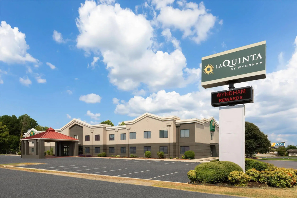 MainStay Suites Decatur River City