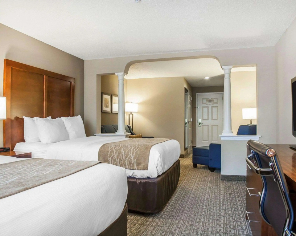 Comfort Inn & Suites Sturbridge - Brimfield: Фото объекта из Shelterz