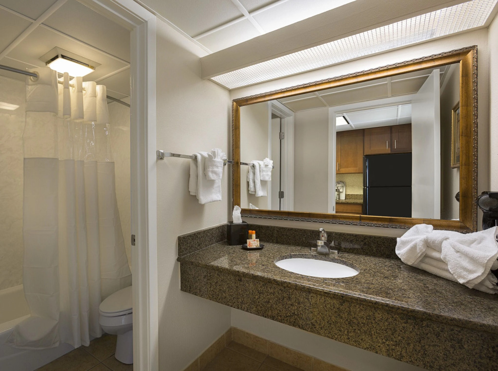 Coral Beach Resort and Suites by null