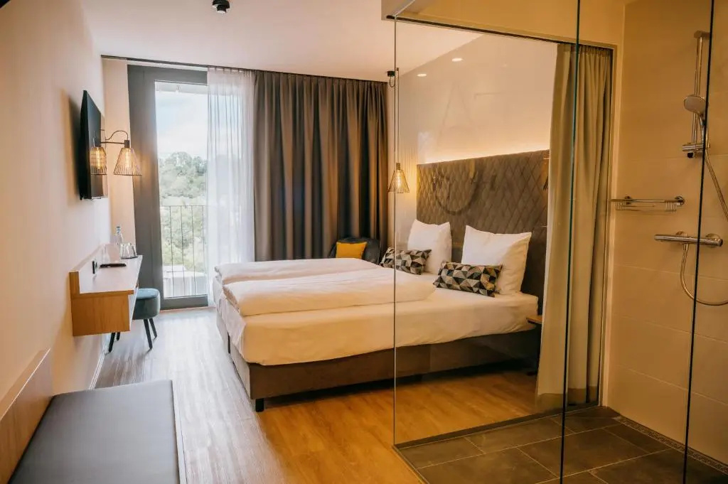 Superior Double room (full double bed)