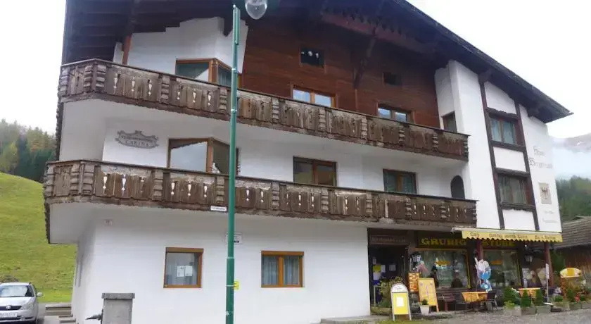 Haus Carina