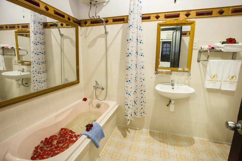 Golden Tulip Hotel - Chambres
