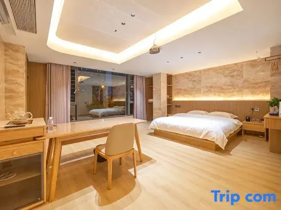 Premier room