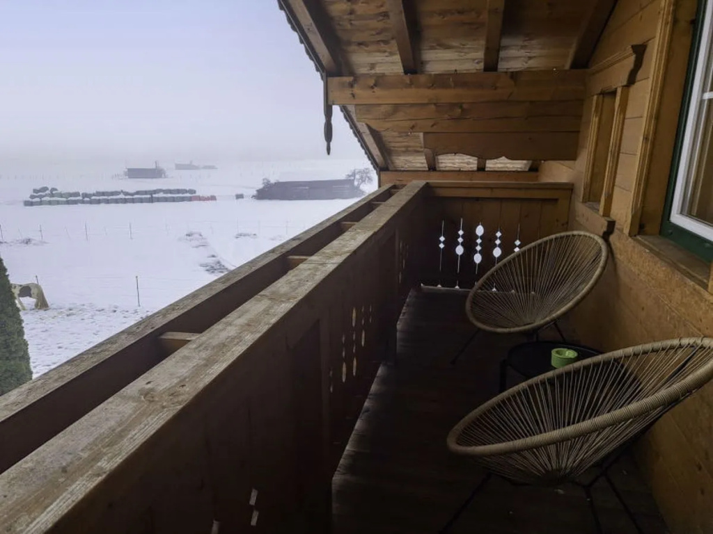 Balcony & Terrace