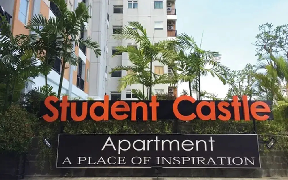 Student Castel By PEKOTEL