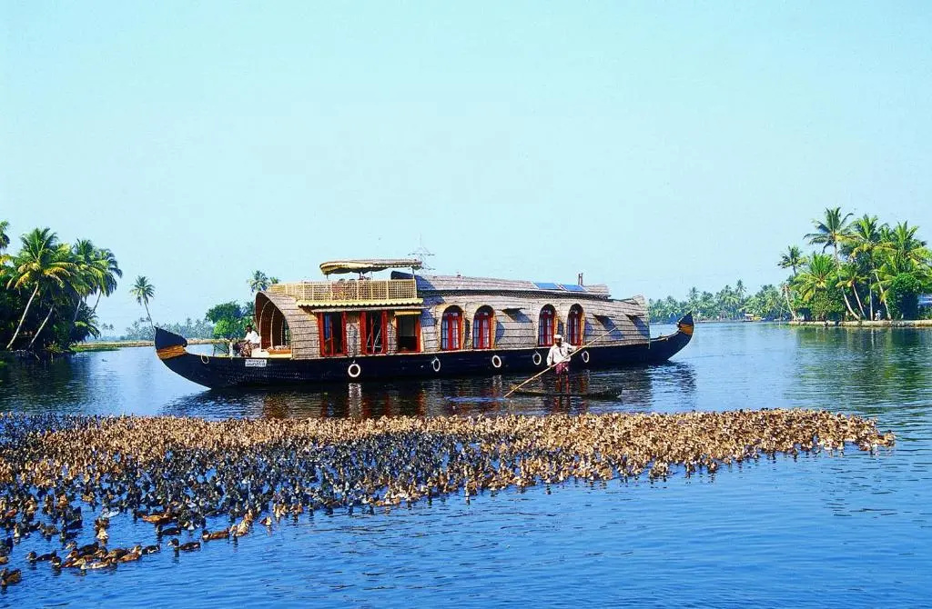 Soma Houseboat - Chambres