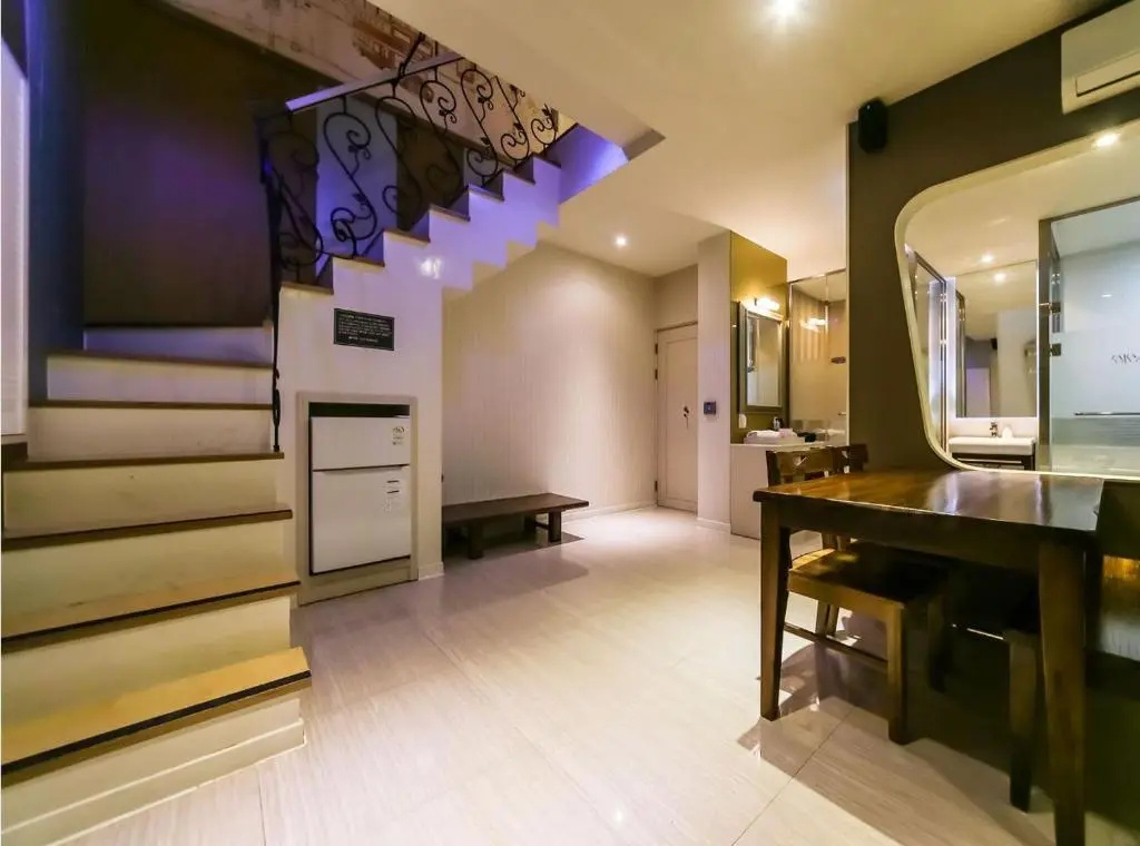 Standard Studio