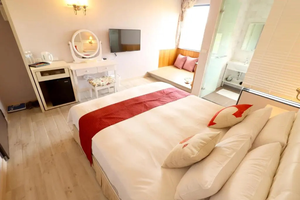 Standard Double room (full double bed)